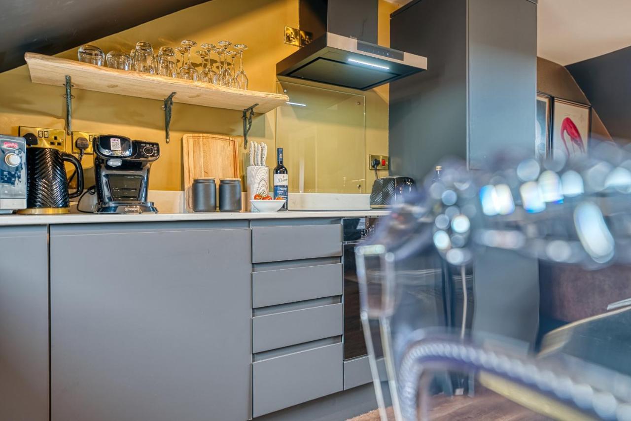 Casa Del Artista - Luxury Apartments, Whitby Extérieur photo