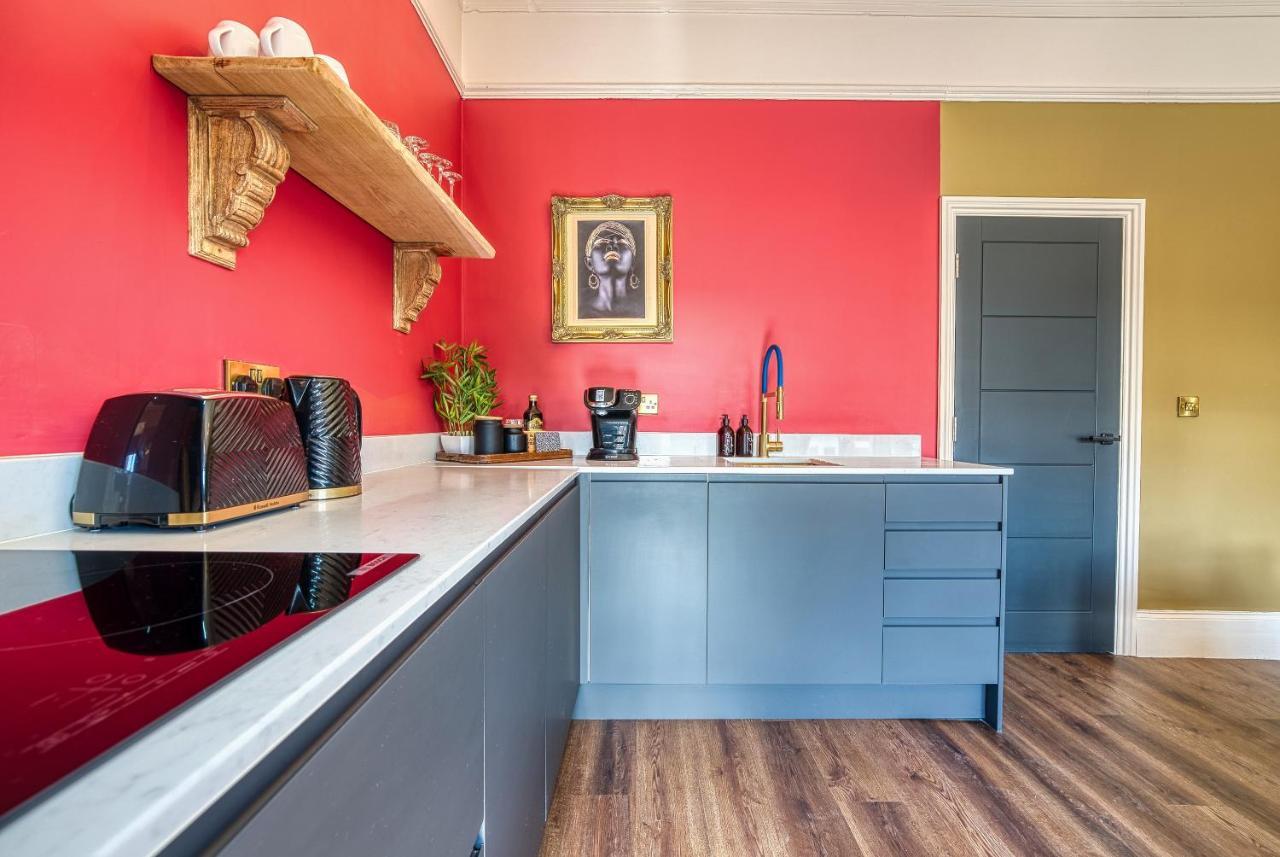 Casa Del Artista - Luxury Apartments, Whitby Extérieur photo