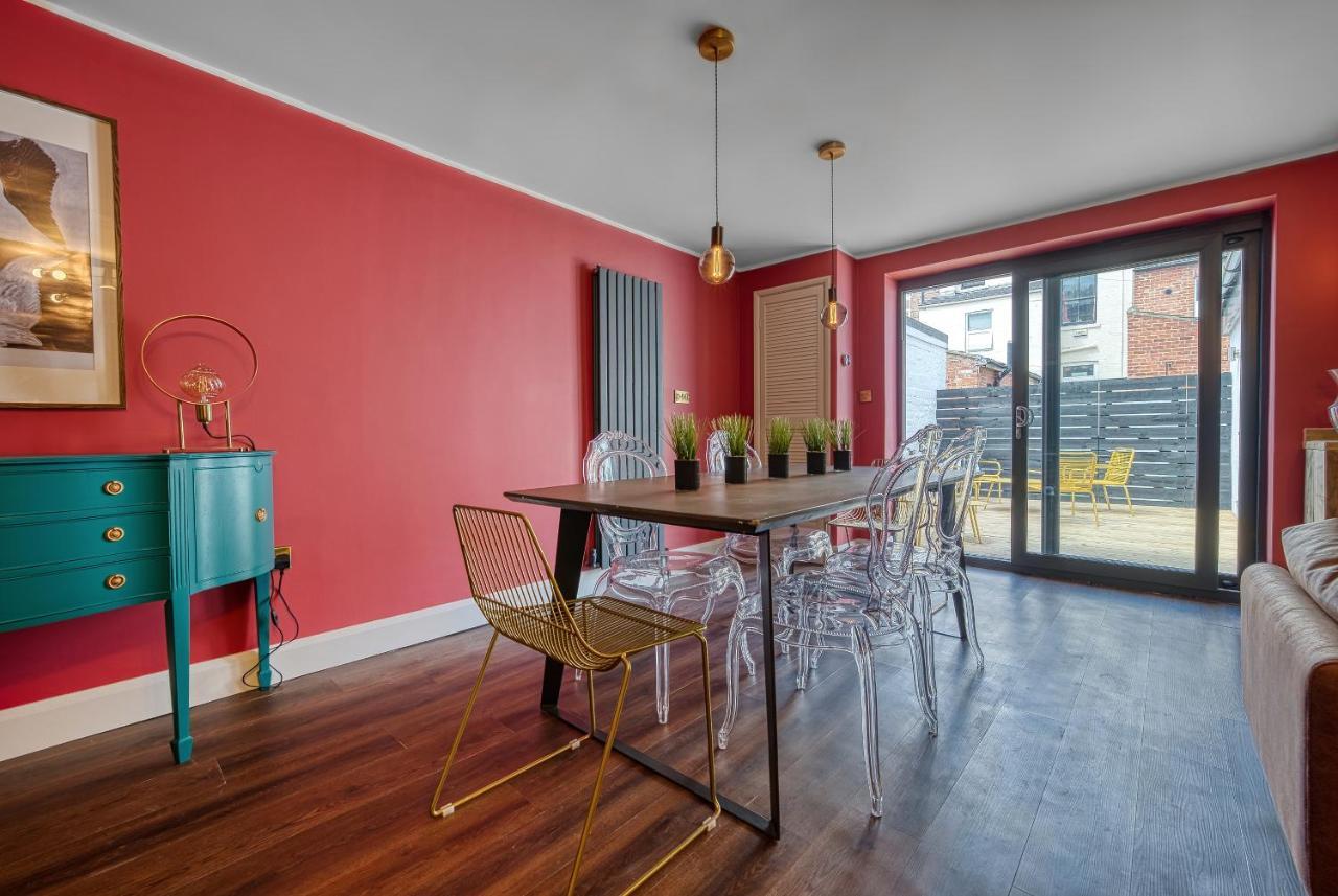 Casa Del Artista - Luxury Apartments, Whitby Extérieur photo