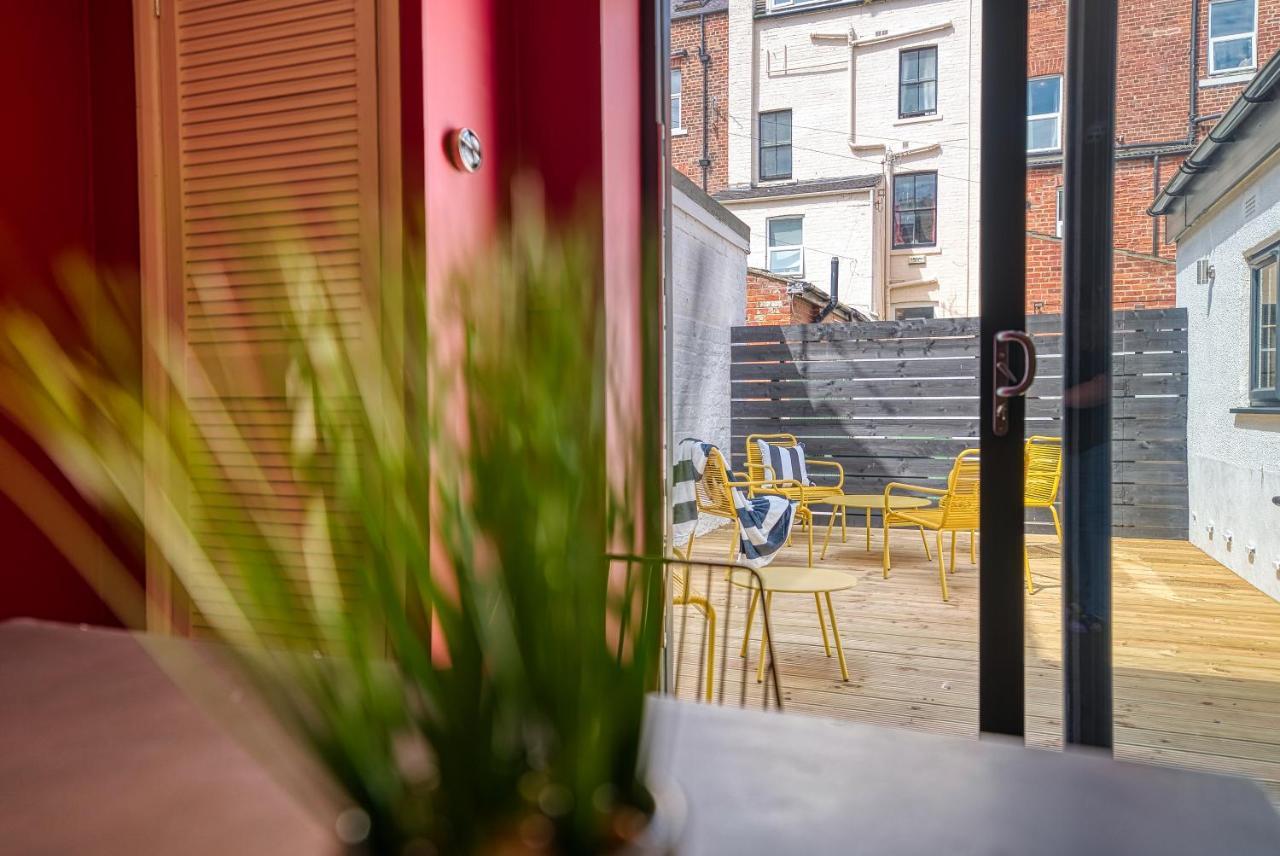 Casa Del Artista - Luxury Apartments, Whitby Extérieur photo